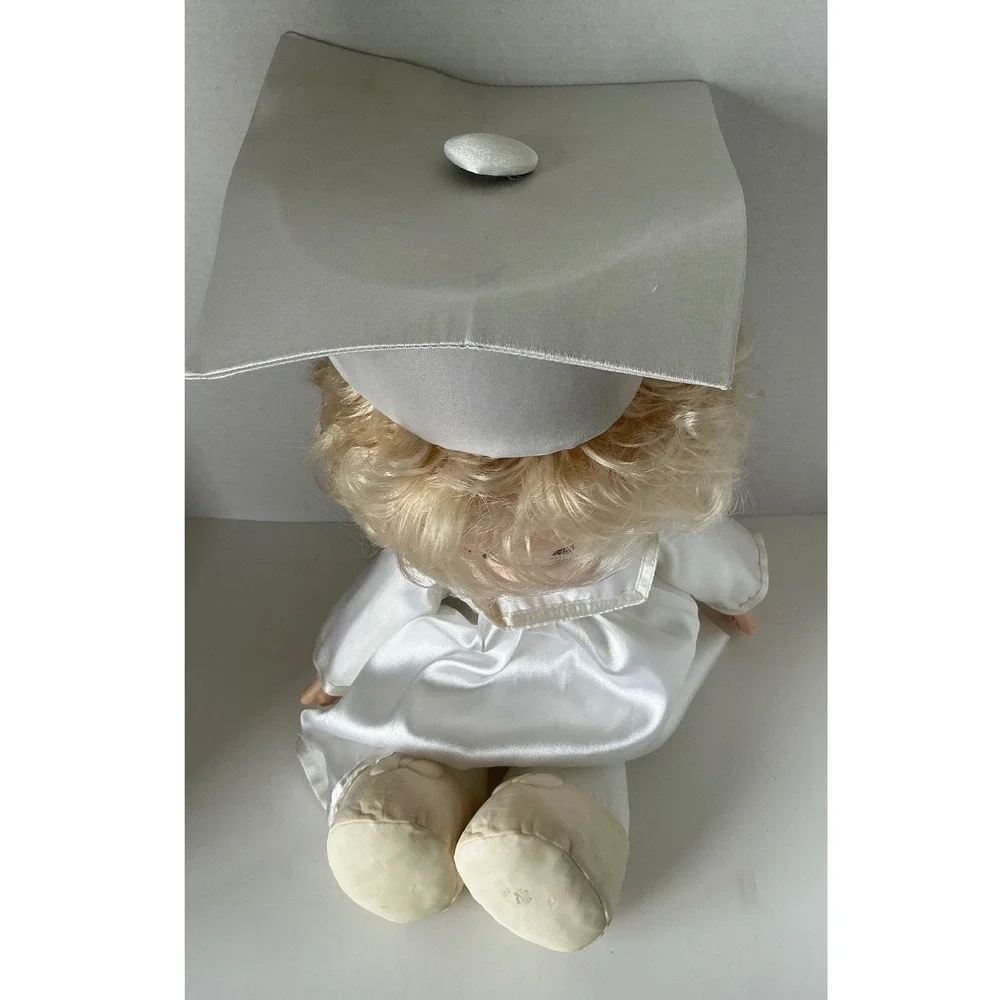 Precious‎ Moments Vintage 1991 Graduation Doll White Satin Gown 15 Inch NWT